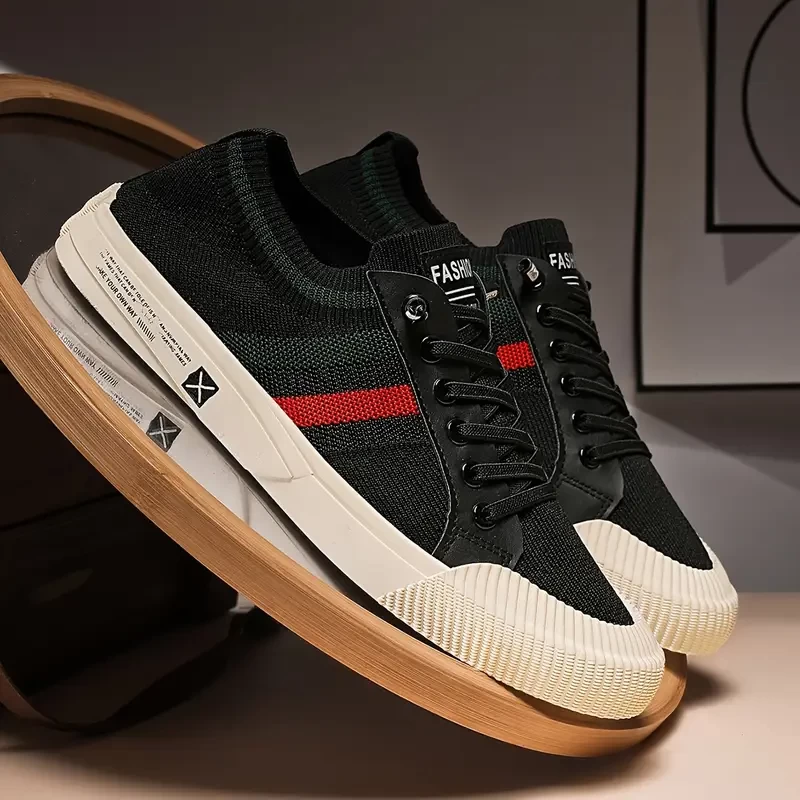 Men'S Casual Sports Shoes Made of Fashionable And Comfortable Canvas, Versatile for Skateboarding.